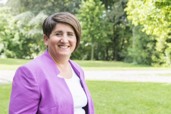 Aydin fordert Erziehung zum friedlichen Zusammenleben.  Grüne