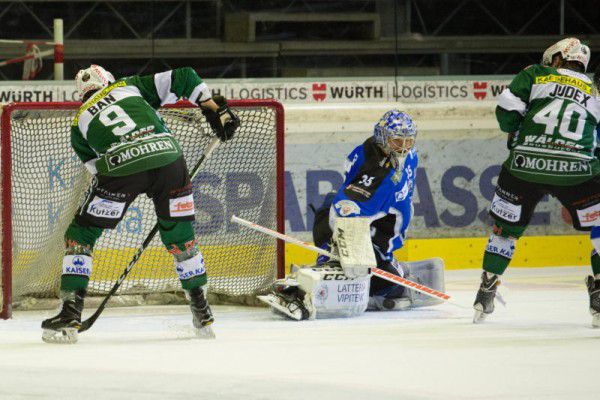 Christian Ban war ganz nah dran am Tor. Nur unterbringen konnte er den Puck nicht im Südtiroler Gehäuse. Stiplovsek