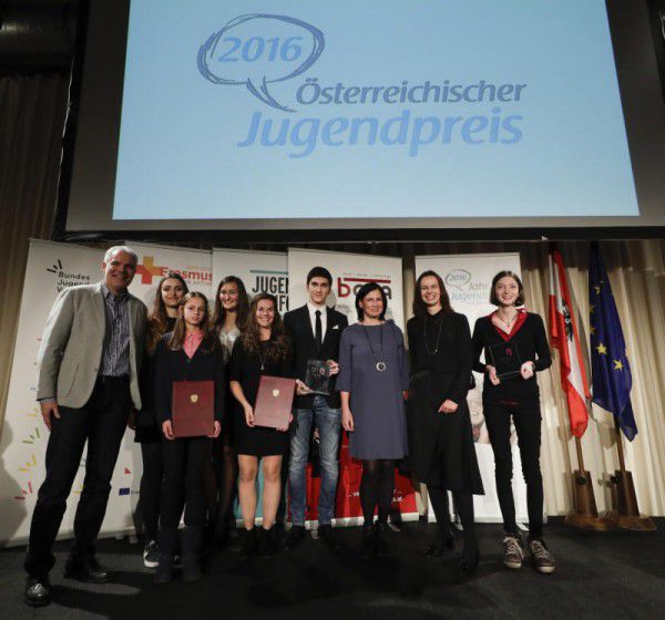 Die Vorarl­berger Preisträger bei der Verleihung in Wien.vlk