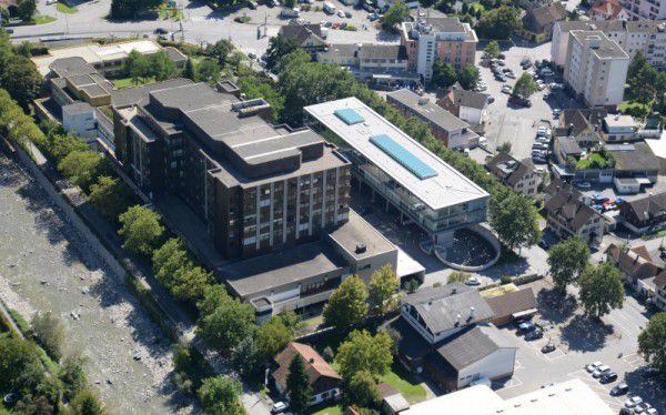 Im Zuge der Sanierungs- und Umbauarbeiten entsteht ein neuer Helikopterlandeplatz am Krankenhaus Dornbirn. Stadt Dornbirn