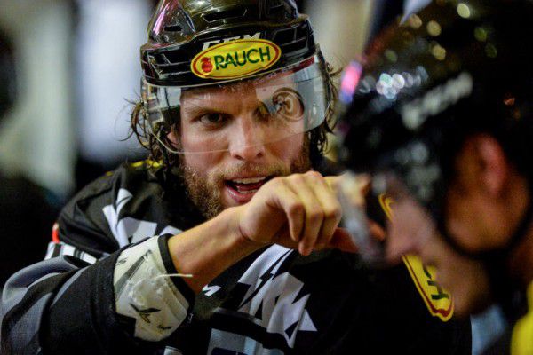 Kevin Schmidt, als Verteidiger mit 30 Punkten bester Scorer der Bulldogs, ist der Erfolgsgarant im Team. GEPA/Lerch