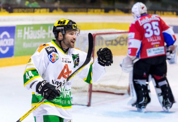 Lustenau geriet aus dem Tritt, daran änderte auch das Tor von Neuzugang Fabian Glanznig nichts (oben). Stiplovsek