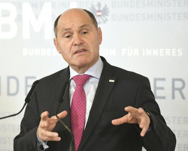 Sobotka: Keine Hinweise auf konkrete Terrorgefahr. apa