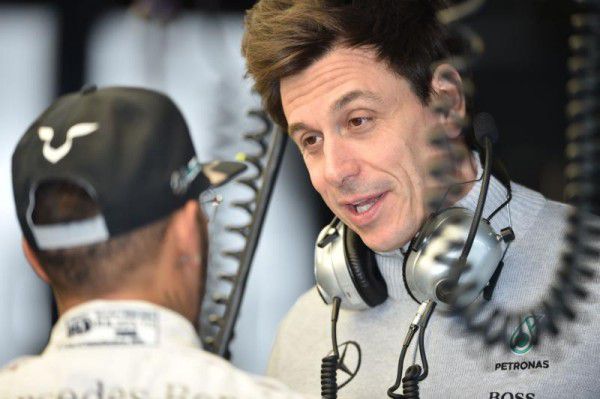 Toto Wolff und Lewis Hamilton arbeiten auch in der kommenden Saison zusammen. Nico Rosberg hingegen hat seine Karriere beendet. AFP