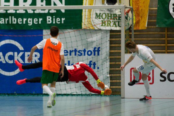 Vollen Einsatz zeigten wie gewohnt die Torhüter beim Masters in Wolfurt. Stiplovsek (2)