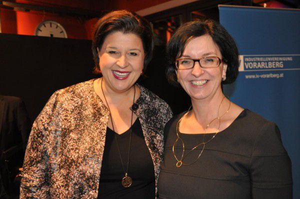 Verena Brunner-Loss und Karin Sonnenmoser (Zumtobel).