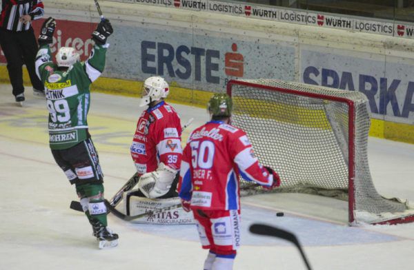 Als Putnik zum 2:2 traf, schien die Wälder Welt noch in Ordnung.Hartinger