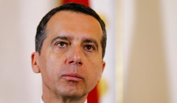 Christian Kern ist bei der SPD in Vilshofen.