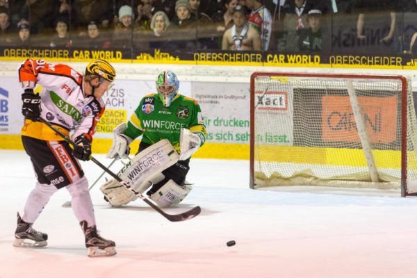 Eishockey: Alps Hockey League EHC Lustenau - VEU Feldkirch