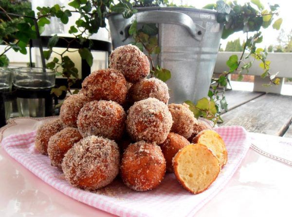 Lecker und luftig: Topfenbällchen. Ulrike Hagen