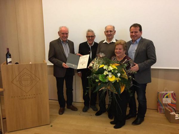 Luis Caldonazzi erhielt die goldene Ehrennadel. Gemeinde Thüringen