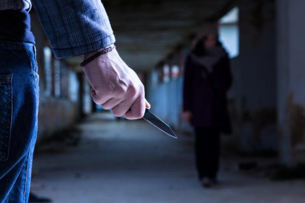 Bei 148 Delikten war im vergangenen Jahr ein Messer im Spiel, berichten die Verantwortlichen der Polizei.Symbolbild/shutterstock