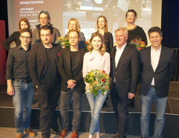Die Filmcrew mit den vier Hauptdarstellern Stefan Pohl, Hary Prinz, Mathias Koeberlin und Nora von Waldstätten. privat (6)