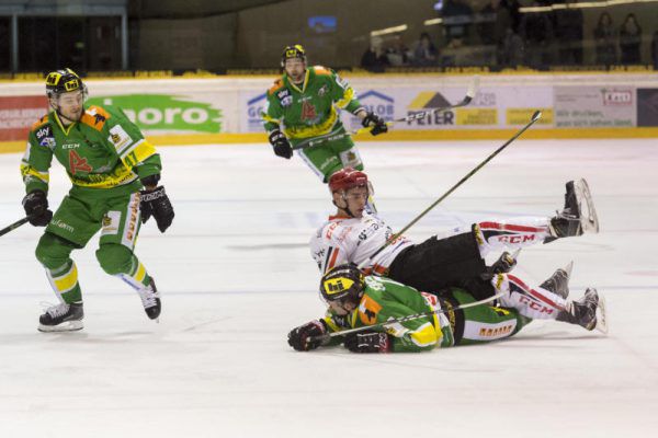 Die Lustenauer stellten Jesenice ein Bein und empfangen die Slowenen am Samstag in der Rheinhalle. Dietmar Stiplovsek