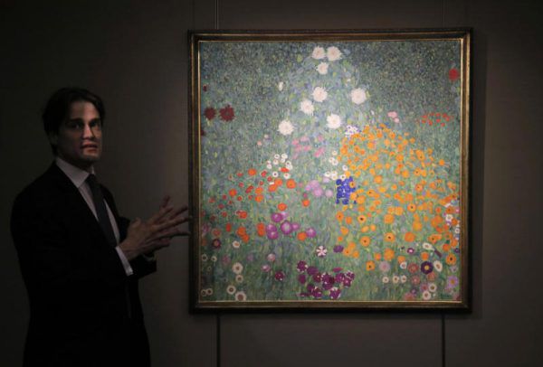 Fast 57 Millionen Euro: Klimts „Bauerngarten“. AP/Kin Cheung