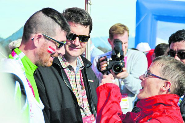 Johanna Pramstaller ist sowohl als Medaillenüberreicherin als auch als Interviewpartnerin gefragt – und überaus souverän dabei. Hannes Mayer (5)