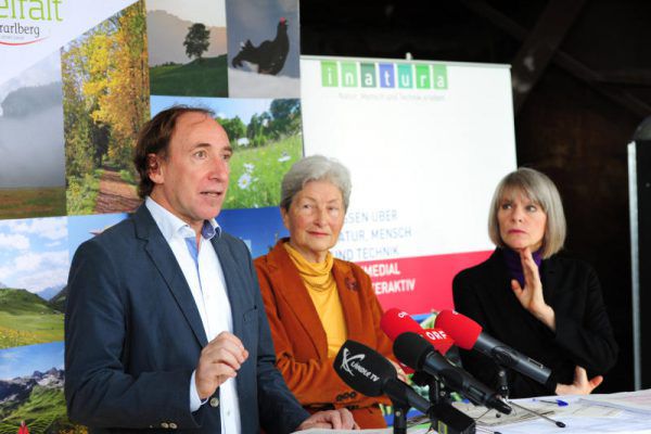 Johannes Rauch, Hildegard Breiner und Gerlind Weber bei der gestrigen Pressekonferenz in der inatura Dornbirn. VLK