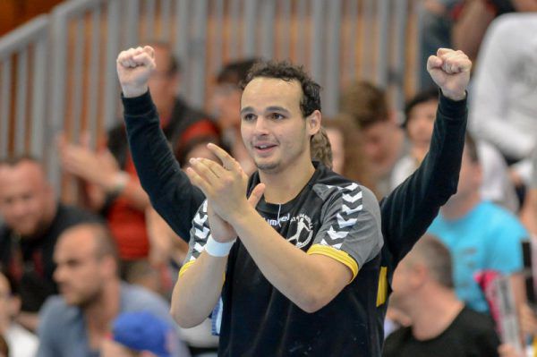 Kreisläufer Clemens Gangl gab eine Talentprobe ab. GEPA/Lerch