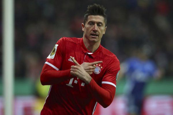 Nicht zu stoppen: Robert Lewandowski. Apa