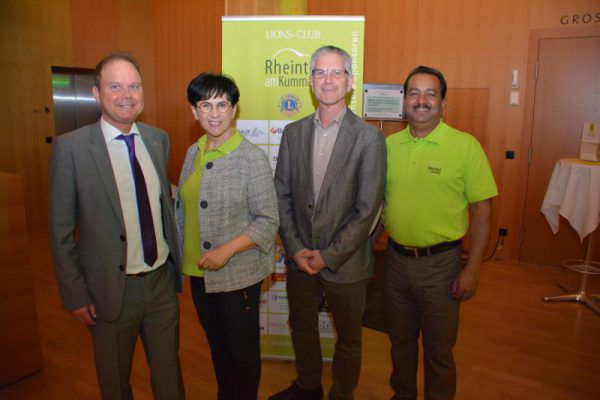 Unterstützen einen Klinikbau: Thomas Lang, Maria Ellensohn-Schmid, Dr. Harald Geiger und Yasobanta Mahanta (v.l.). Andrea Fritz-Pinggera (5)