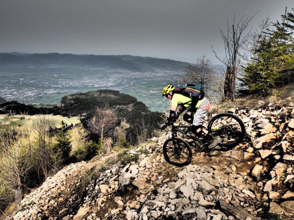 Bei der Emser Runde sind herrliche Ausblicke bis zum Bodensee der Lohn.