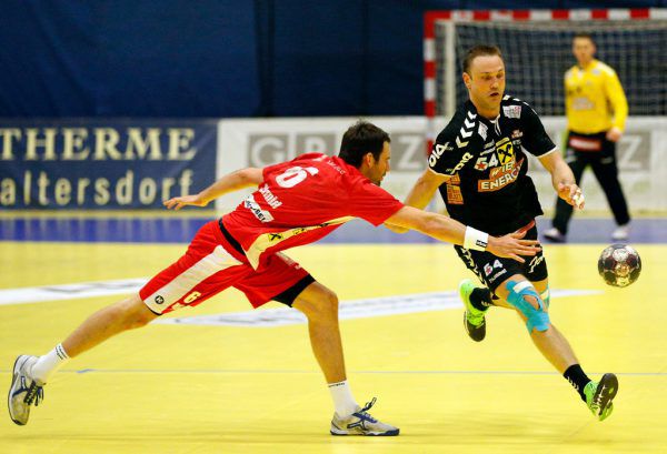 Vytas Ziura war von der Harder Defensive nie zu stoppen. Auch Kapitän Dominik Schmid streckte sich vergebens.Gepa