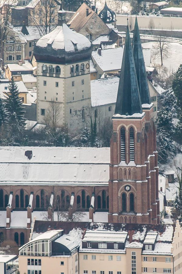 Außenansicht der Bregenzer Kirche. Philipp steurer