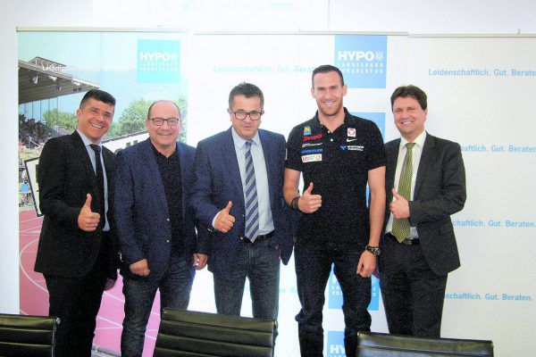 Clemens Ender, Walter Weber und Christoph Kathan, Dominik Distelberger und Hypo-Vorstand Michel Haller (v.l.). Jochen Dedeleit