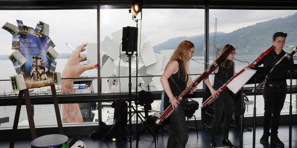 Das Fagott-Trio mit Johanna Bilgeri, Anja Niederwolfsgruber und Philipp Wolf (v.l.) ist an der „Brass Espagnole“-Matinee beteiligt. Die 17-jährige Viola Huber-Sannwald ist Geigerin bei „Töneschmuggler on tour“. Anja Koehler/Bregenzer Festspiele/Philipp Steurer