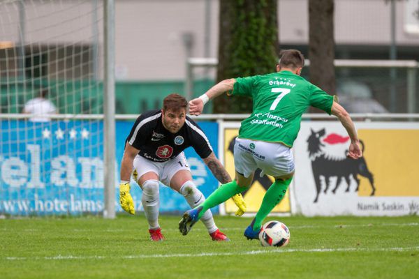 Die Harder konnten sich bei Torhüter Dominik Lampert bedanken, dass sie im letzten Heimspiel gegen Pinzgau-Saalfelden bis zuletzt hoffen durften. Dietmar Stiplovsek