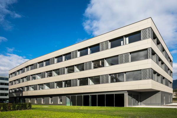 Die Privatklinik Medicnova in Gamprin-Bendern sorgt für Diskussionsstoff.Christoph Schöch