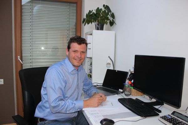 Frans Fraisl ist Ingenieur aus Leidenschaft, kennt Prozesse und weiß um Optimierungsmöglichkeiten.David Walter