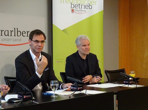 Landeshauptmann Markus Wallner (l.) und Fachbereichsleiter Thomas Müller. VLK