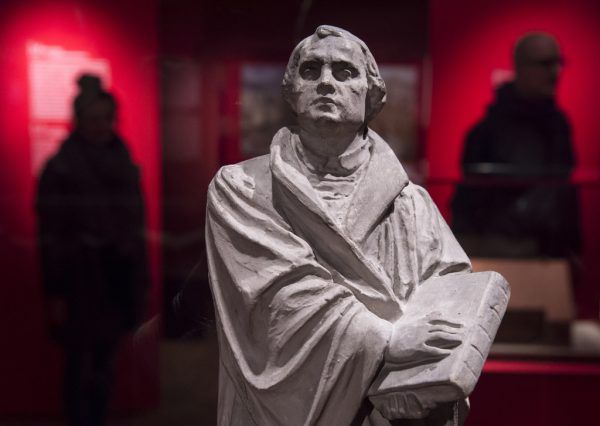 Eine Luther-Statue auf der Wartburg. AP