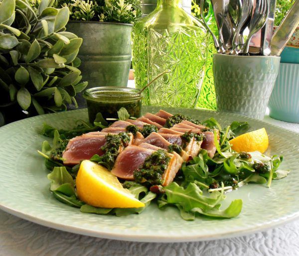 Sommergericht: gegrillter Thunfisch mit Salsa. Ulrike Hagen