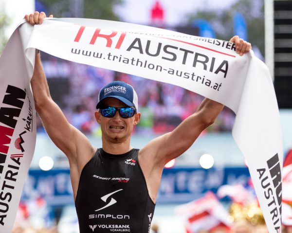 Der erste Ironman ist geschafft. Reitmayr ist im Ziel.GEPA