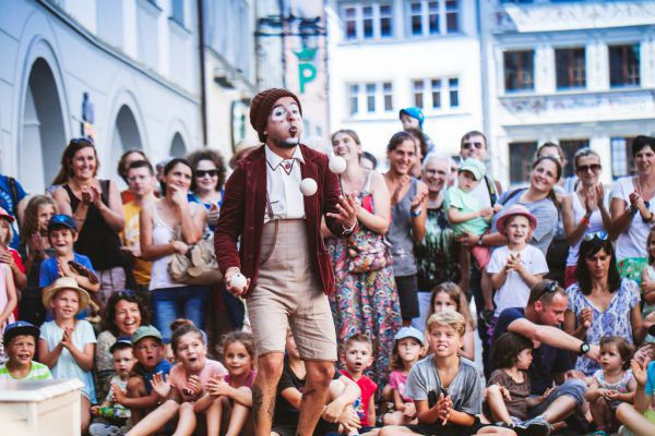 Gauklerfestival: Freitag, 16 bis 23 Uhr, Samstag, 11 bis 23 Uhr, in der Feldkircher Innenstadt. Stadtmarketing Feldkirch