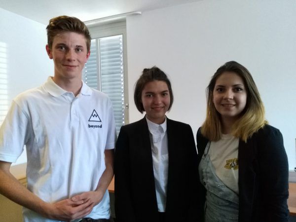 Von links: Daniel Bayer (BMHS), Alexandra Seybal (AHS) und Angelina Janner (LBS). VLK/Landesschulrat