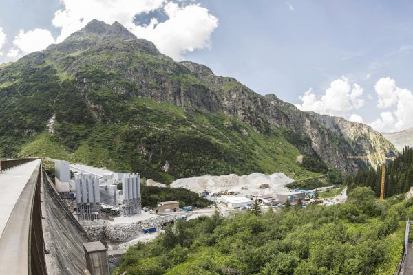 Bei der Baustelle des Obervermuntwerkes II laufen die Vorbereitungen auf den Winter. Patrick Sähly