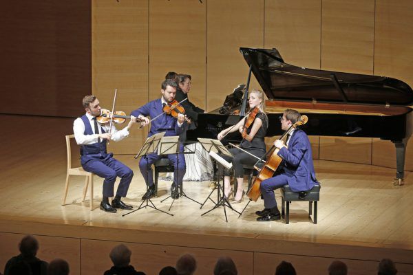 Das Doric String Quartet (großes Bild) und das Belcea Quartet begeisterten in Schwarzenberg. Schubertiade(2)