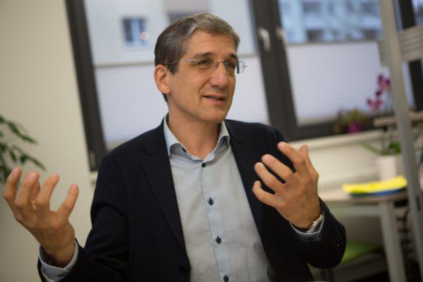 Florian Bachmayr-Heyda stand im Ausschuss Rede und Antwort. Klaus Hartinger