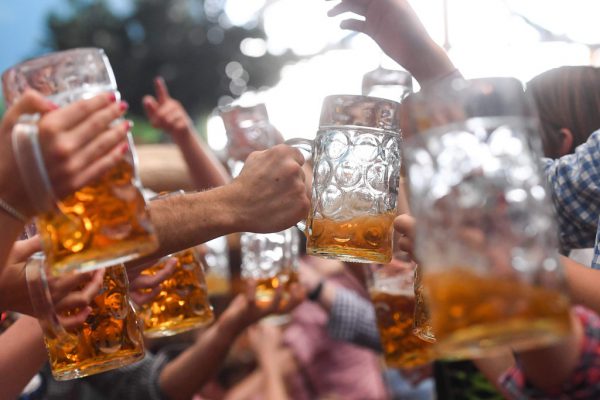 Hochprozentig geht es am Oktoberfest zu. Tobias Hase