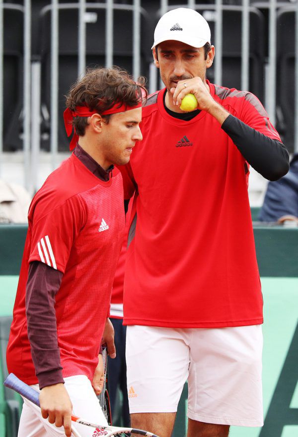 Philipp Oswald beim Davis Cup mit Dominic Thiem. Gepa