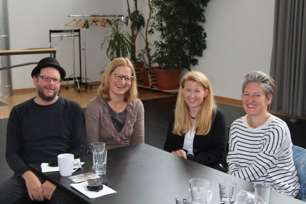 Peter Hörburger, Brigitte Herrmann, Frauke Kühn und Mirjam Steinbock (v.l.) sind an der Diskussion beteiligt. Die „Europaklasse“ gibt es seit 2016. Peter Füßl/Frauke Kühn