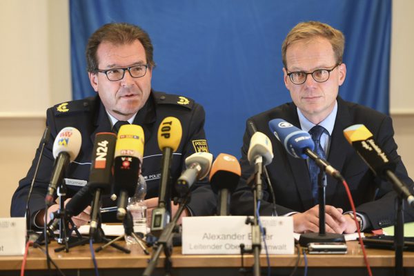 Uwe Stürmer vom Polizeipräsidium Konstanz berichtete am Samstag von der Festnahme des 53-Jährigen.  Oliver Hanser