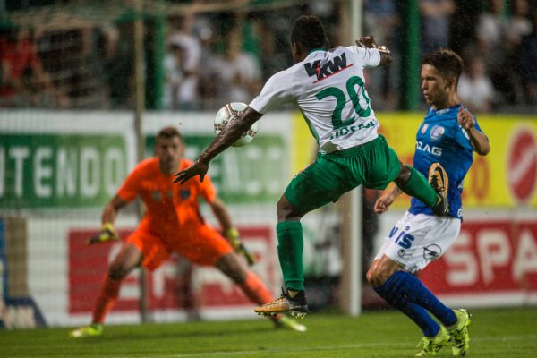 Das erste Aufeinandertreffen in dieser Saison endete mit einem 1:1-Unentschieden. GEPA/Lerch