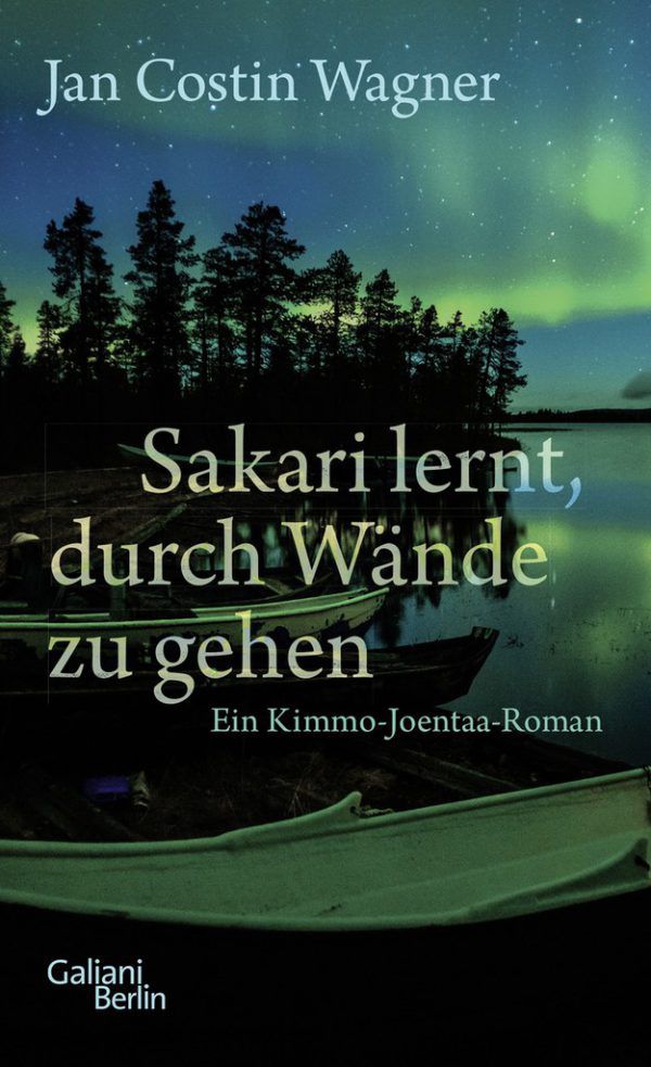 Jan Costin Wagner: „Sakari lernt, durch Wände zu gehen“. Ein Kimmo-Joentaa-Roman. Verlag Galiani, Berlin. 240 Seiten, gebunden mit Schutzumschlag. ISBN 978-3-86971-018-1. 20,60 Euro. Erscheinungstermin: 9. November. Heike Bogenberger(2)