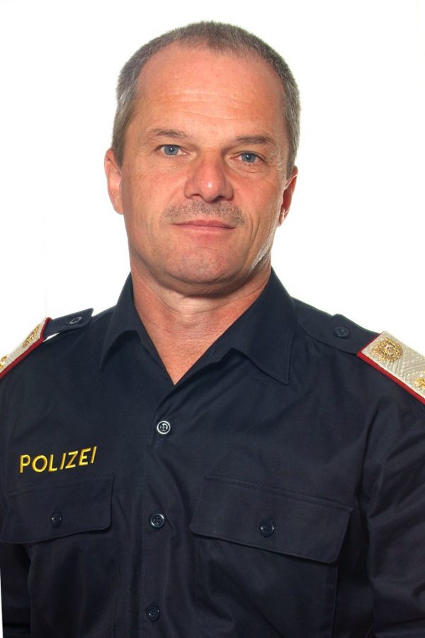 Kontrollinspektor Günter Kasper. Polizei