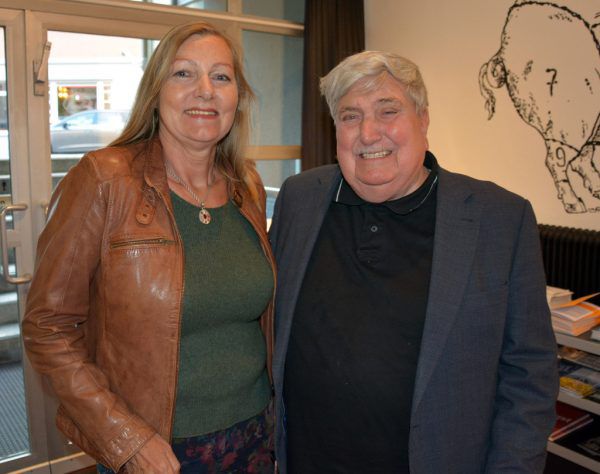 Marie-Rose Rodewald-Cerha (Kulturamt) mit Fidel Schurig (Mitbegründer Theater am Saumarkt).   Marion Hofer (5)