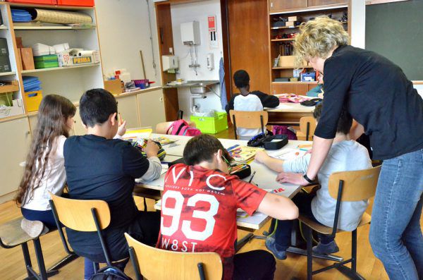 Neben Lern- und Aufgabenhilfe fanden die Schüler auch Ansprechpartner. lernhilfeprojekt